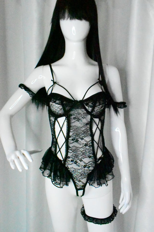 Hera Lace Bodysuit with Ruffles