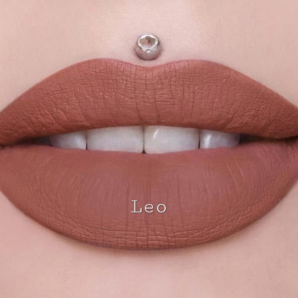Velvet Liquid Lipstick – Long-Lasting Matte Finish