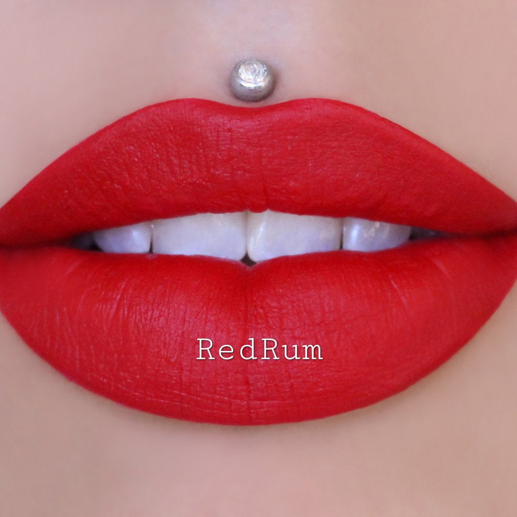 Velvet Liquid Lipstick – Long-Lasting Matte Finish