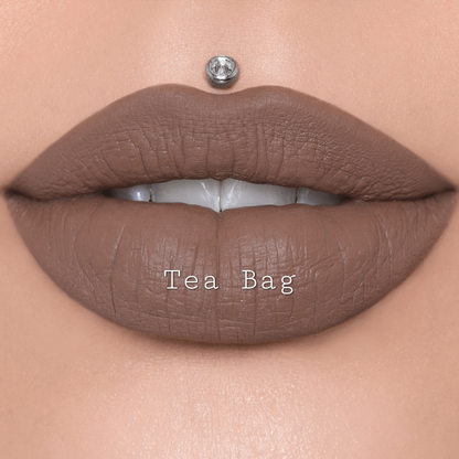 Velvet Liquid Lipstick – Long-Lasting Matte Finish