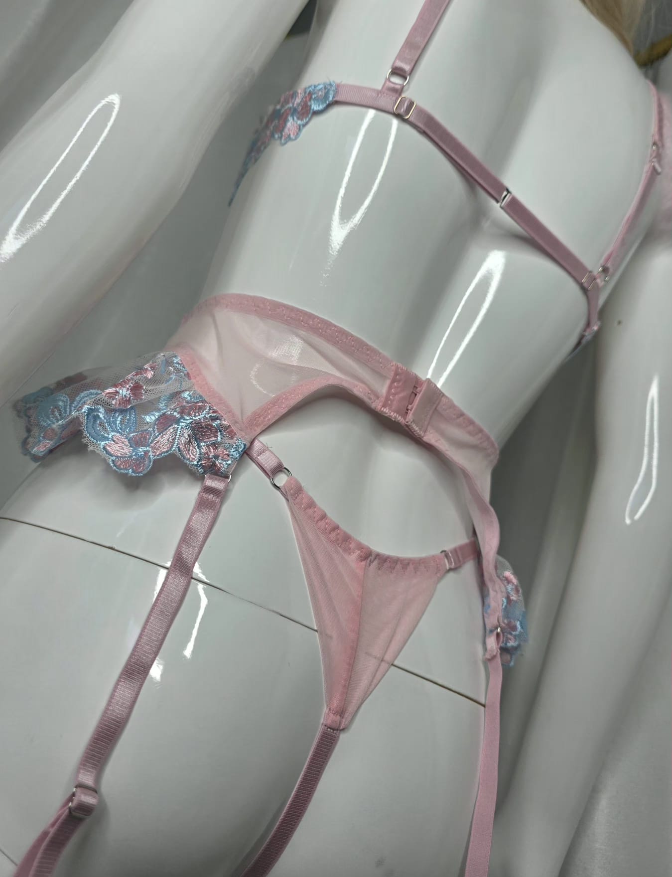 Enchanted Luxury Garter Set