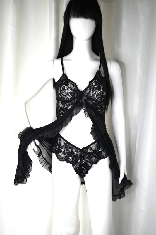 Persephone Lace Lingerie Set with Front Opening