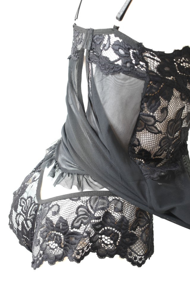 Persephone Lace Lingerie Set with Front Opening