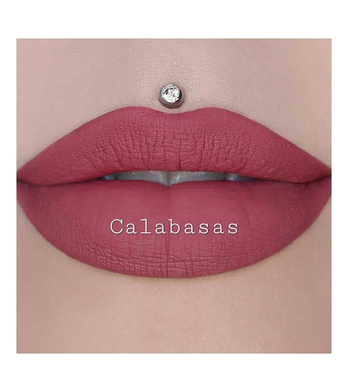 Velvet Liquid Lipstick – Long-Lasting Matte Finish