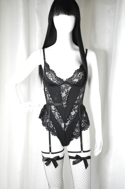 Nyx Body with Black Lace