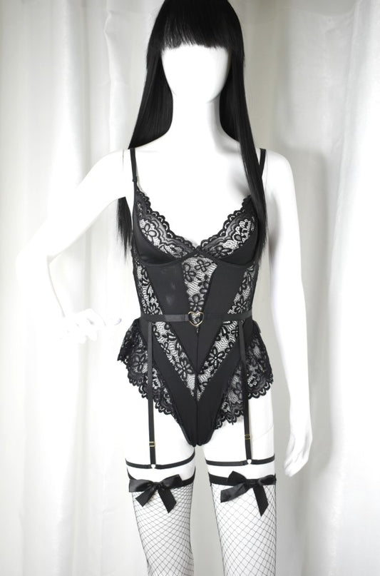 Nyx Body with Black Lace