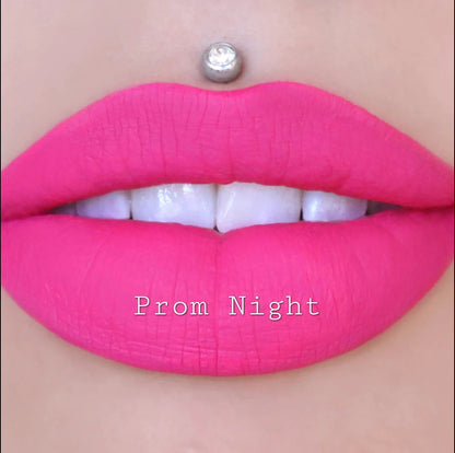 Velvet Liquid Lipstick – Long-Lasting Matte Finish